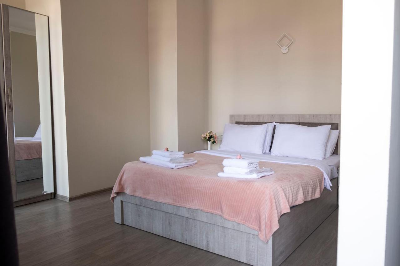 Art Hotel Batumi Exterior photo