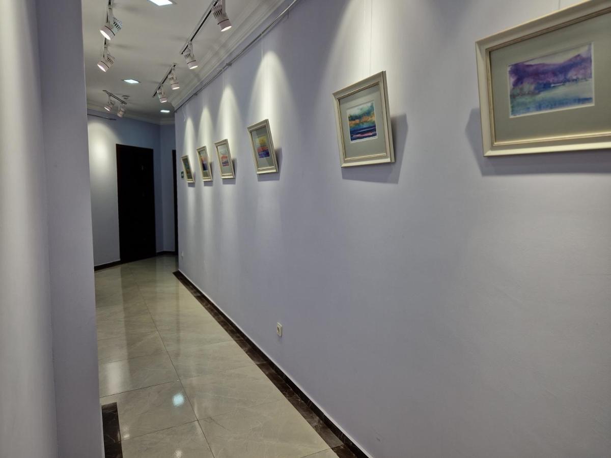 Art Hotel Batumi Exterior photo