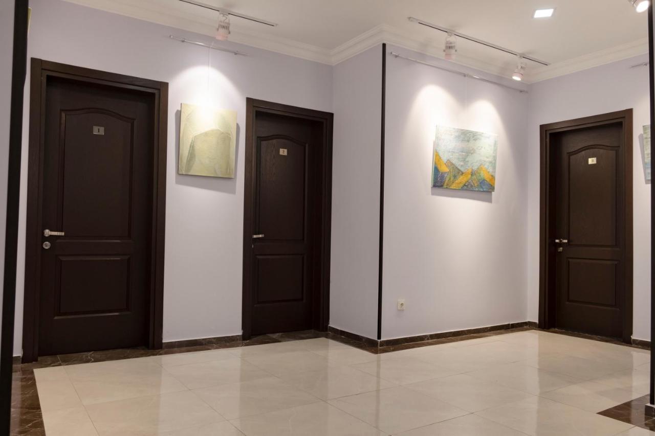 Art Hotel Batumi Exterior photo